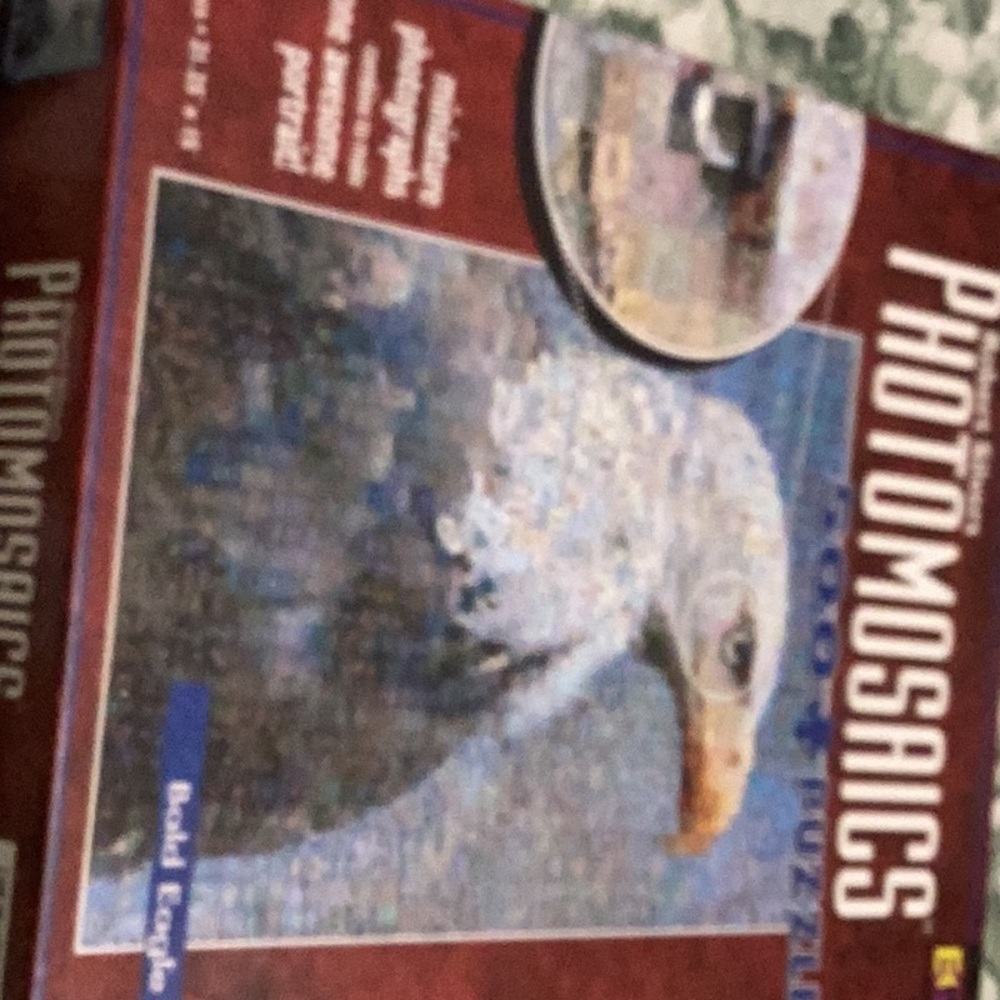 Puzzle Robert Silvers photomosaics 513 piece puzzle size 21.25”by 15” bald eagle